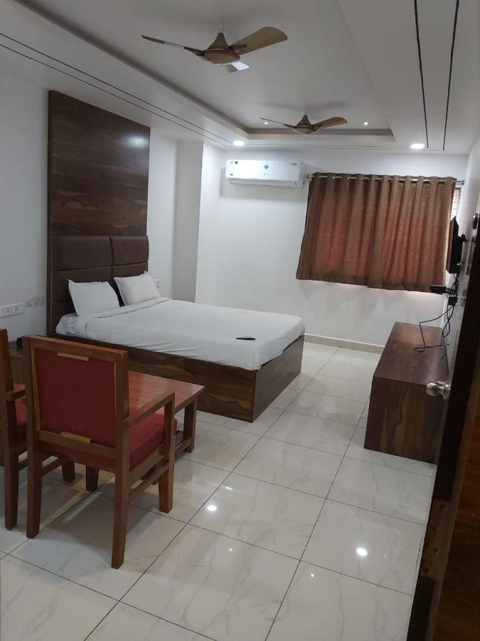 Hotel Sahasra Dla Warangal Εξωτερικό φωτογραφία