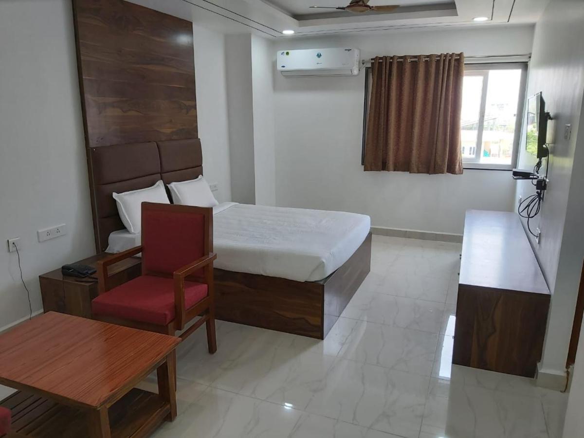 Hotel Sahasra Dla Warangal Εξωτερικό φωτογραφία